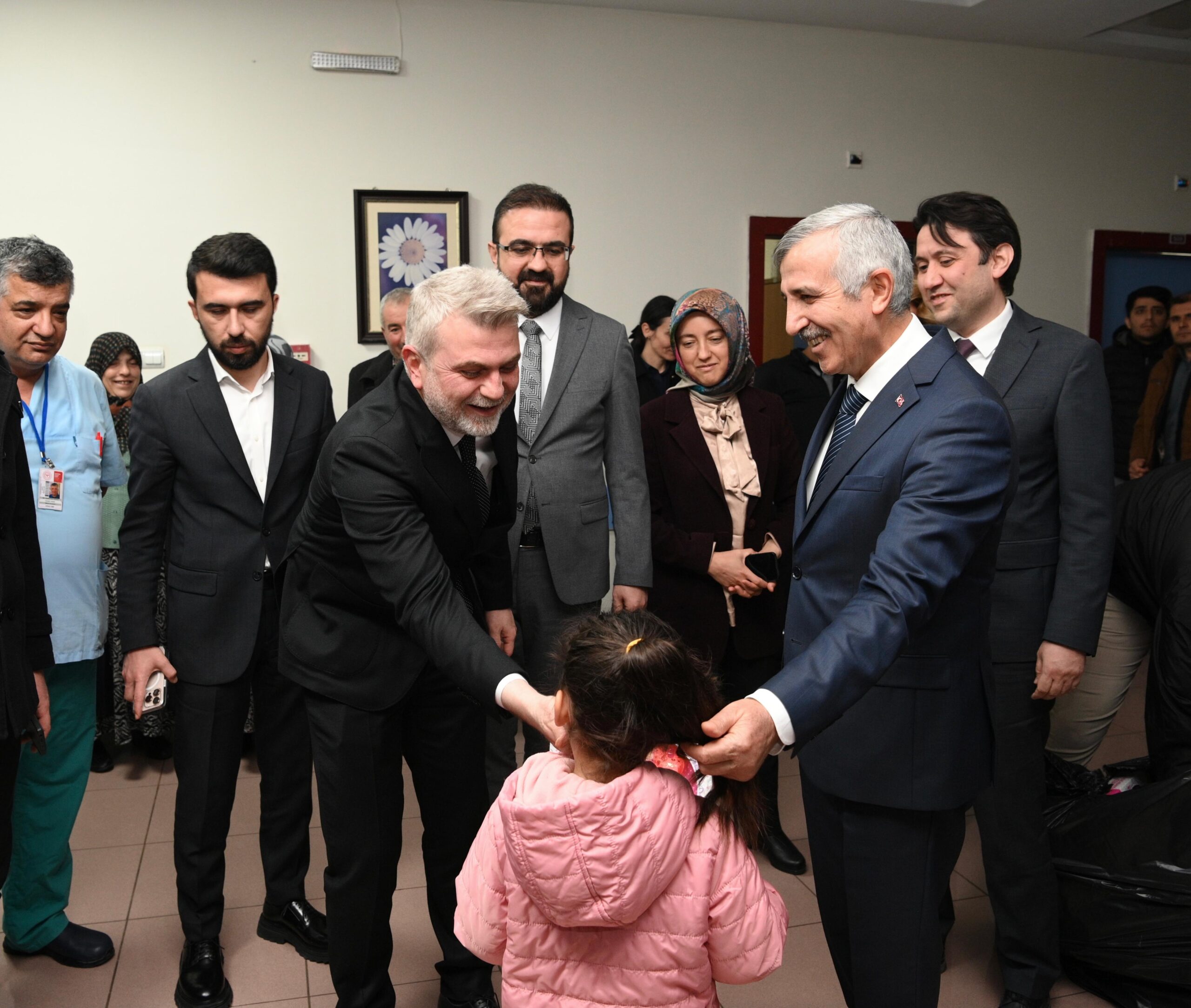 Baskan Gorgel ve Vali Unluerden Yilbasi Gecesi Ziyaretleri 5 scaled