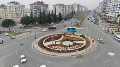 Büyükşehir Belediyesi, Onikişubat’ta Necip Fazıl Kısakürek Kültür Merkezi önündeki kavşağın