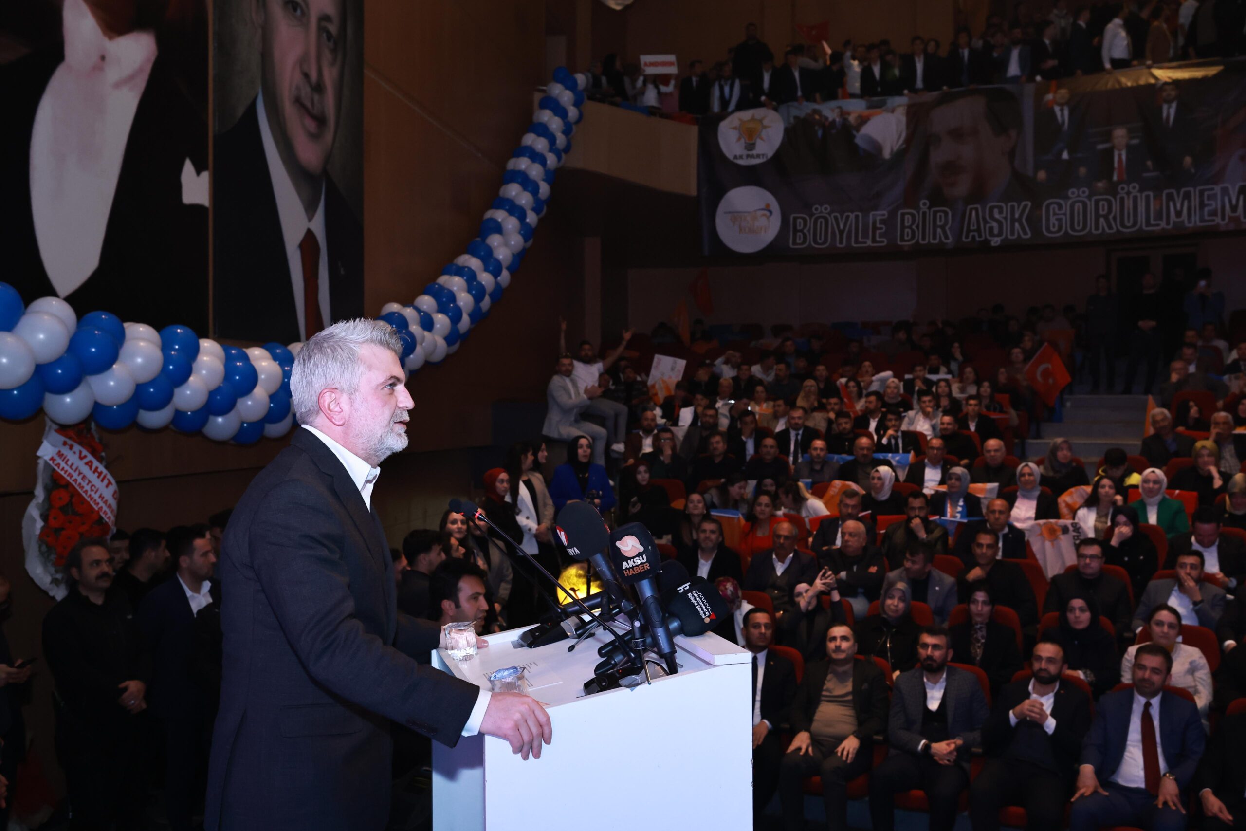 AK Parti İl Gençlik Kolları 7. Olağan Kongresi’ne katılan Başkan