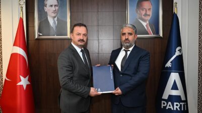 Anahtar Parti, Kahramanmaraş’taki teşkilatlanma çalışmalarını hızla sürdürüyor. Parti, yerel düzeydeki