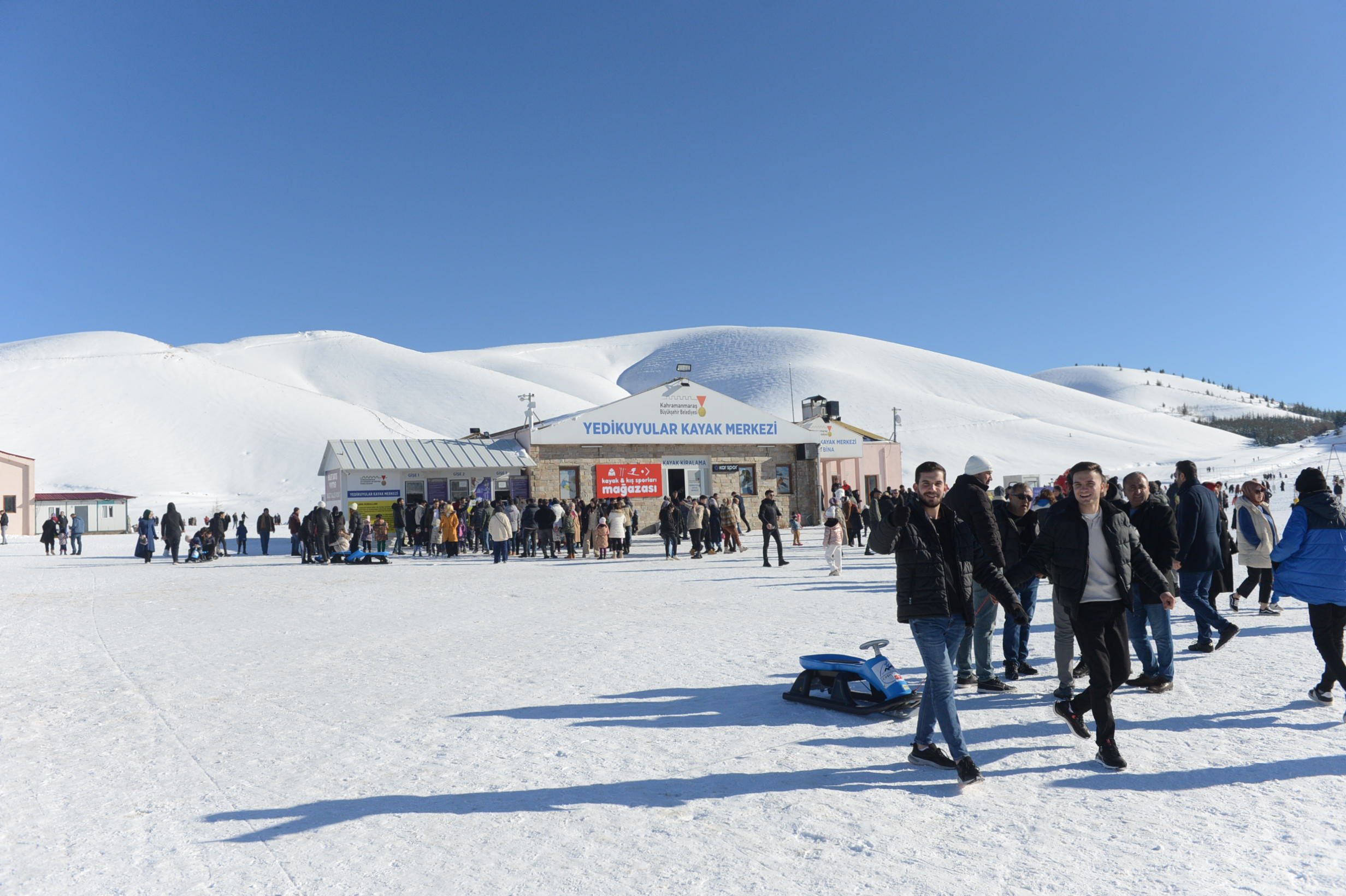 Büyükşehir Belediyesi, Yedikuyular Kayak Merkezi’ne hafta sonu düzenlenen otobüs seferlerinin