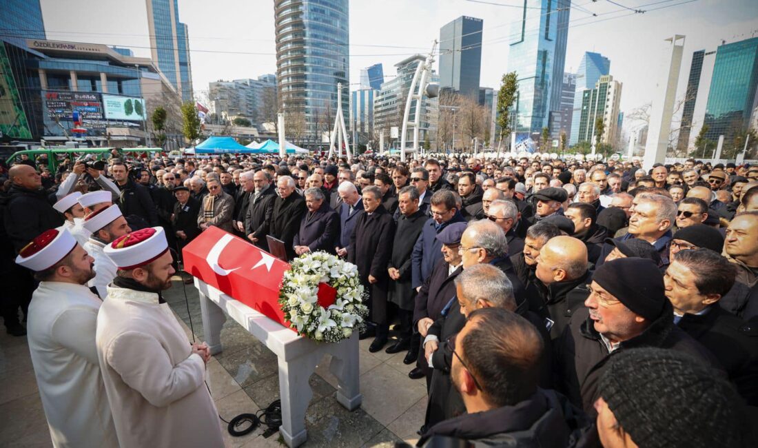 Eski Devlet Bakanı Ali Doğan, tedavi gördüğü hastanede 78 yaşında