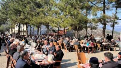 AK Parti Onikişubat İlçe Başkan Yardımcısı Celal Özbilir ve teşkilat