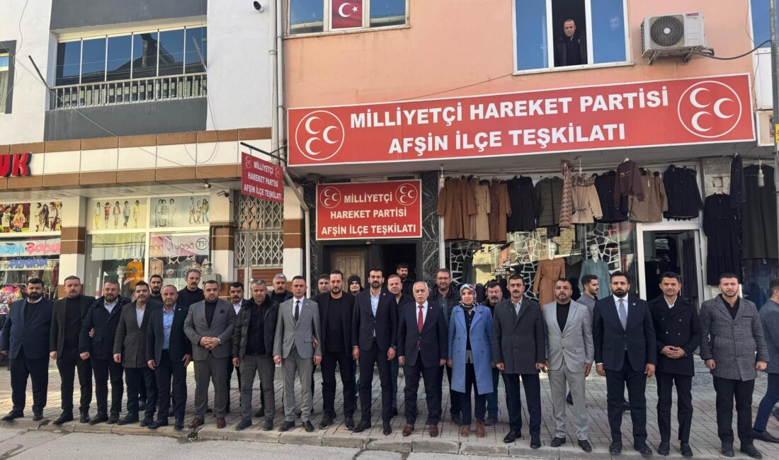 Kahramanmaraş Ülkü Ocakları İl Başkanı Ali Rıza Gedemenli, ilçe teşkilatlarıyla