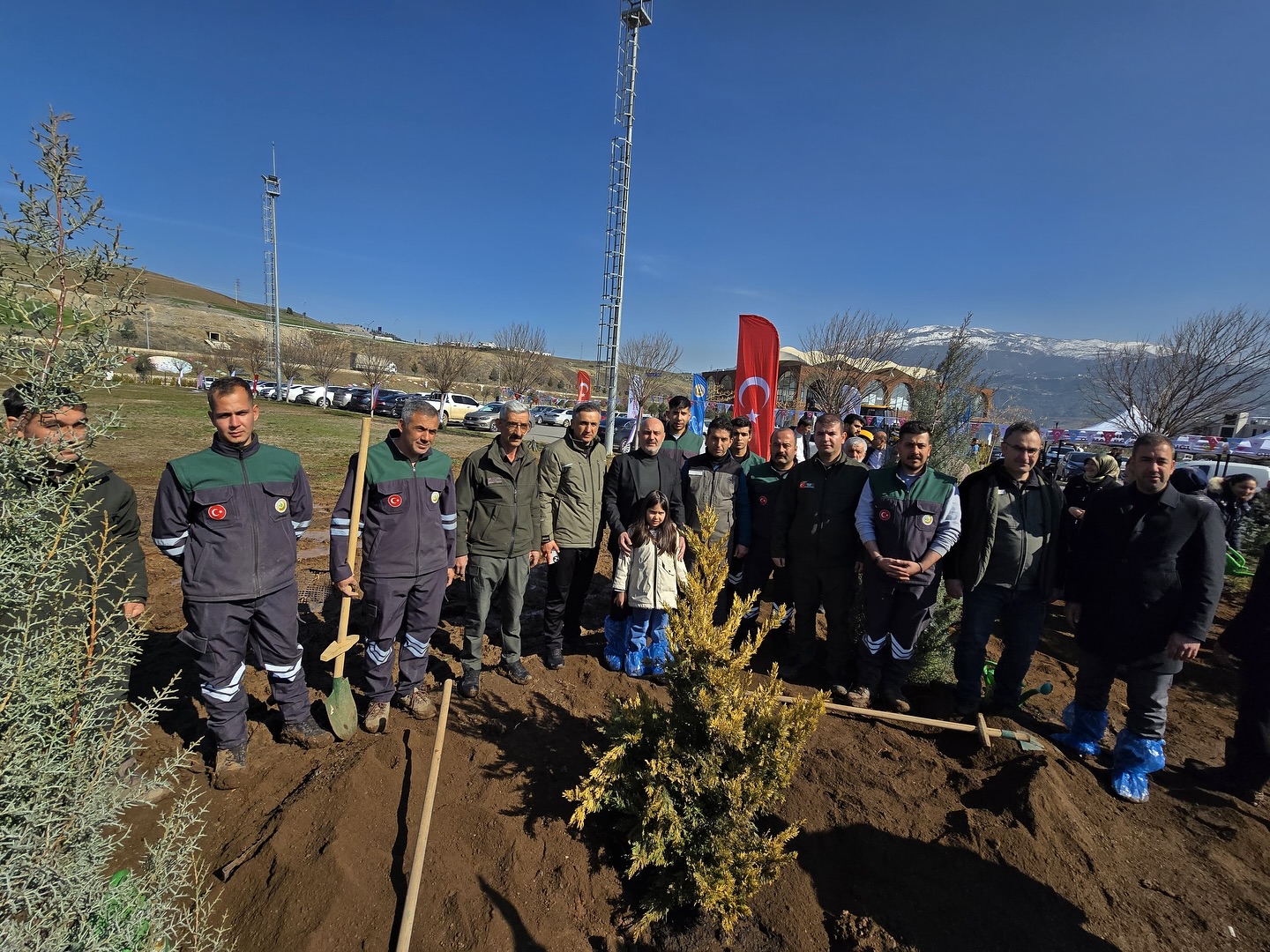 Kahramanmaraş merkezli 6 Şubat depremlerinde hayatını kaybeden vatandaşların anısını yaşatmak