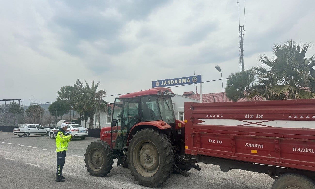 Kahramanmaraş Jandarma'dan Operasyon: 253 Şahıs Yakalandı, Uyuşturucu ve Tarihi Eser Ele Geçirildi! 1 5a0e15d1 3925 4d20 a9dc c3bf92cb1fb7