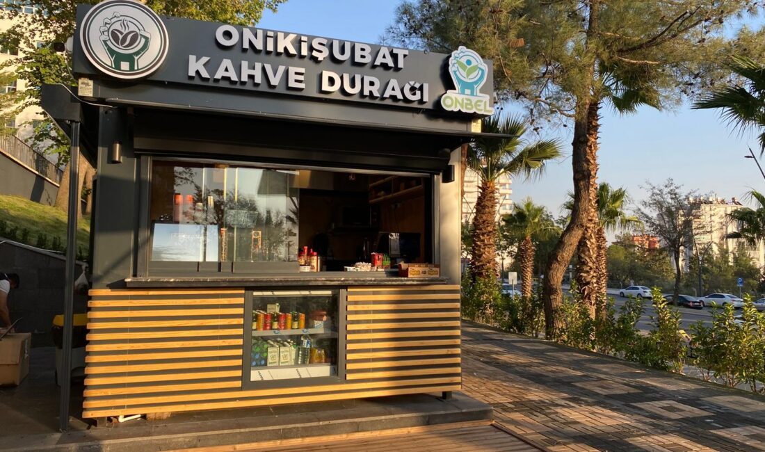 Hanifi Toptaş öncülüğündeki Onikişubat Belediyesi tarafından hayata geçirilen Kahve Durağı,