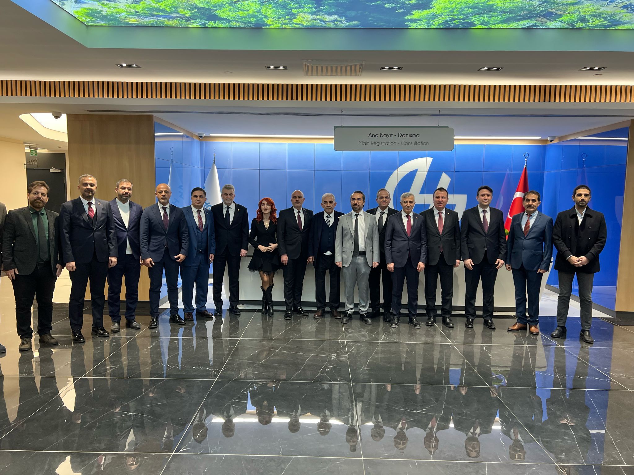 Kahramanmaraş Valisi, Büyükşehir Belediye başkanı ve protokol üyeleri hasta kabulüne