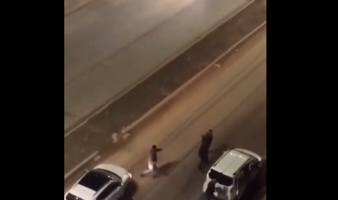 Kahramanmaraş'ta trafikte yol verme tartışması silahlı çatışmaya dönüştü.
