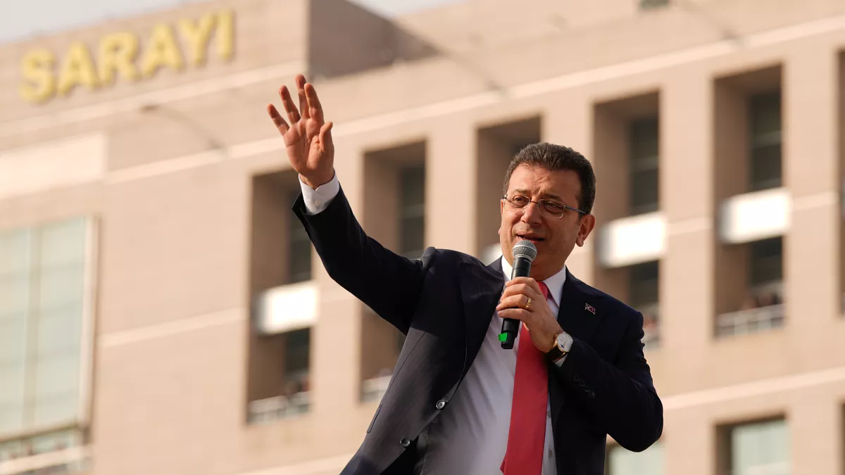 İstanbul Büyükşehir Belediye (İBB) Başkanı Ekrem İmamoğlu tutuklandı.