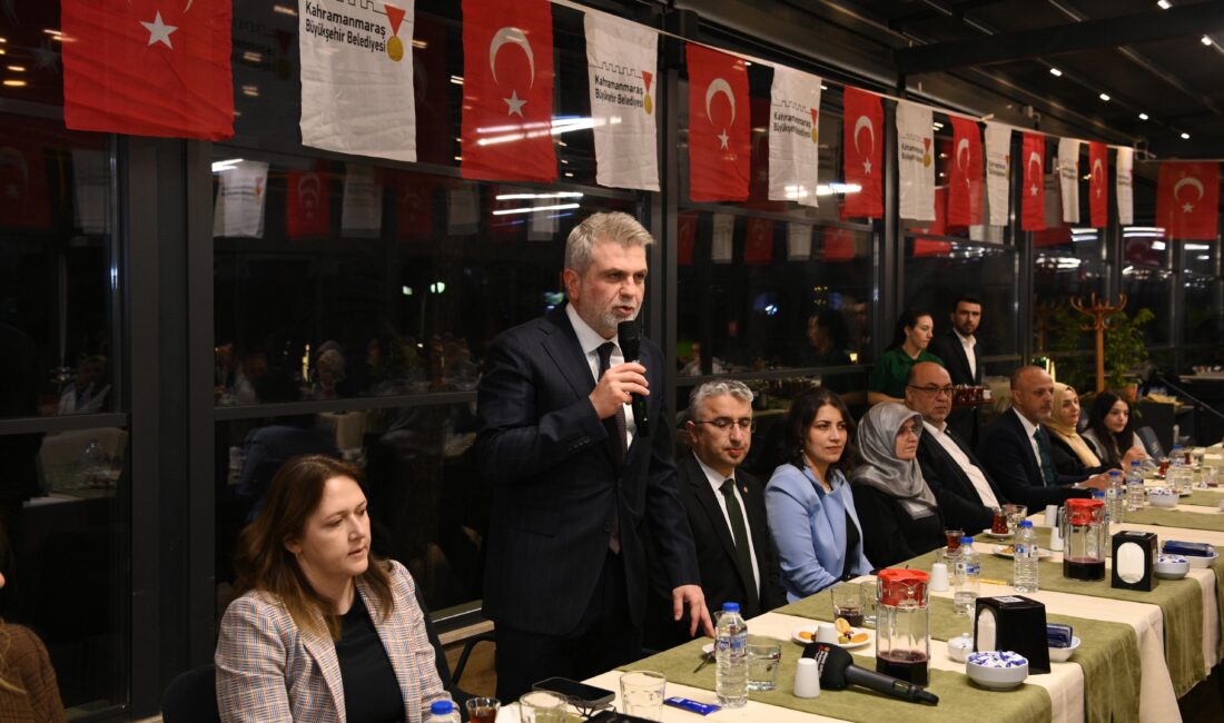 Büyükşehir Belediye Başkanı Fırat Görgel, ilçe belediye başkanları ve meclis