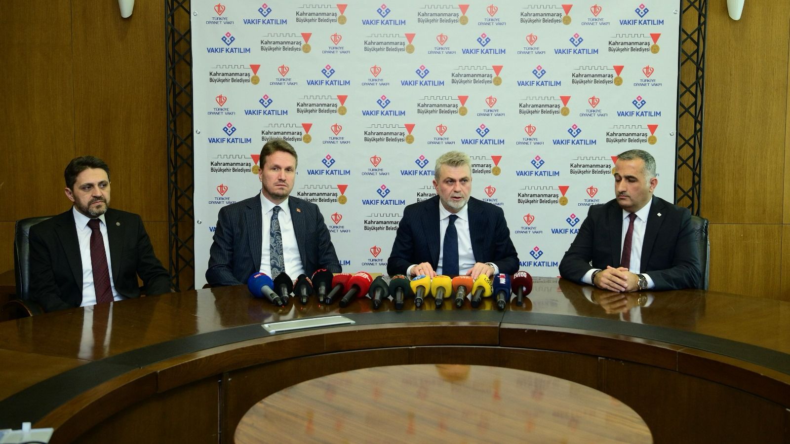 Vakıf Katılım Bankası, 6 Şubat depremlerinde hasar gören camilerin onarılarak