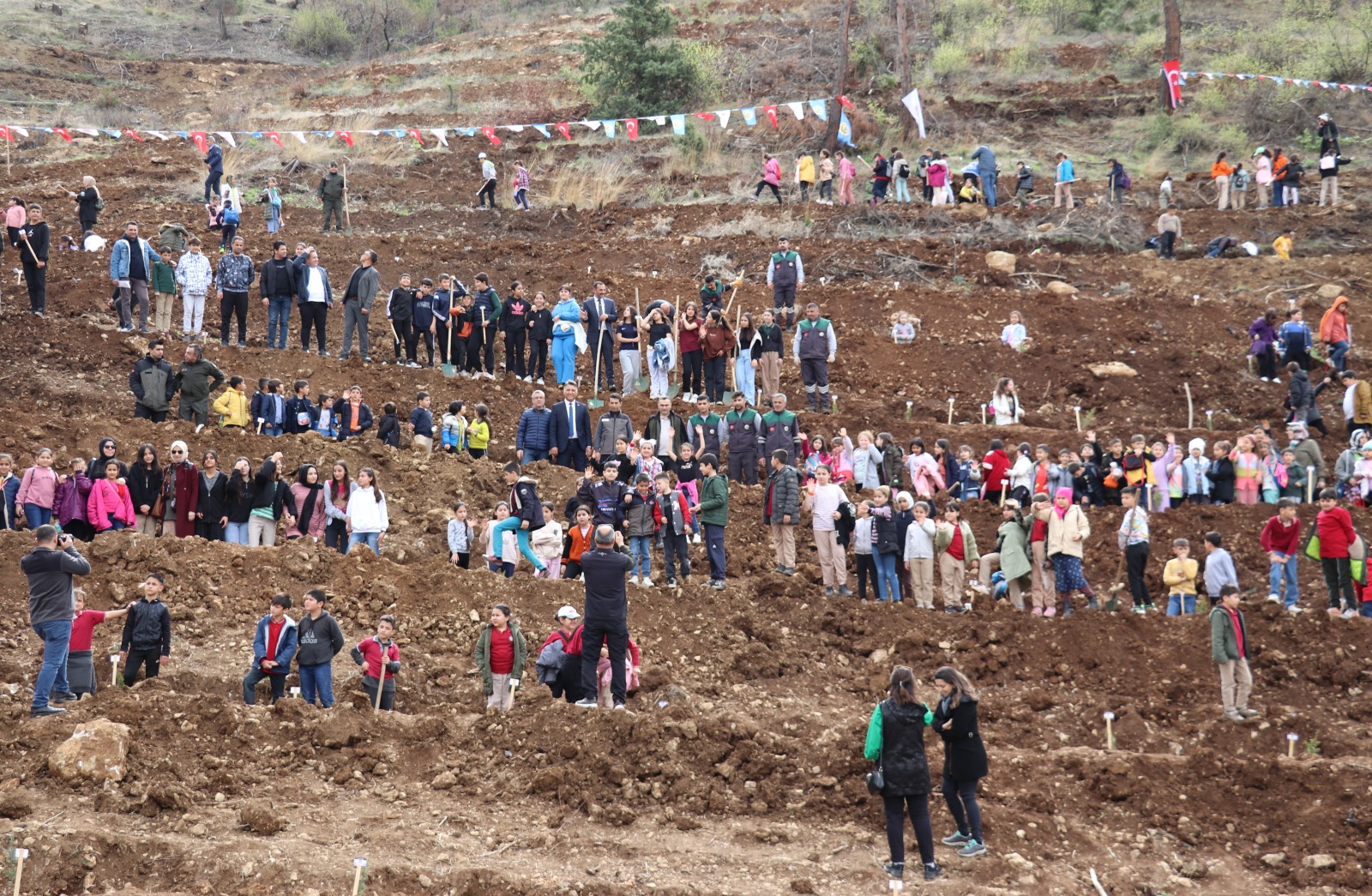Kahramanmaraş İl Milli Eğitim Müdürlüğü ve Orman Bölge Müdürlüğü işbirliğiyle,