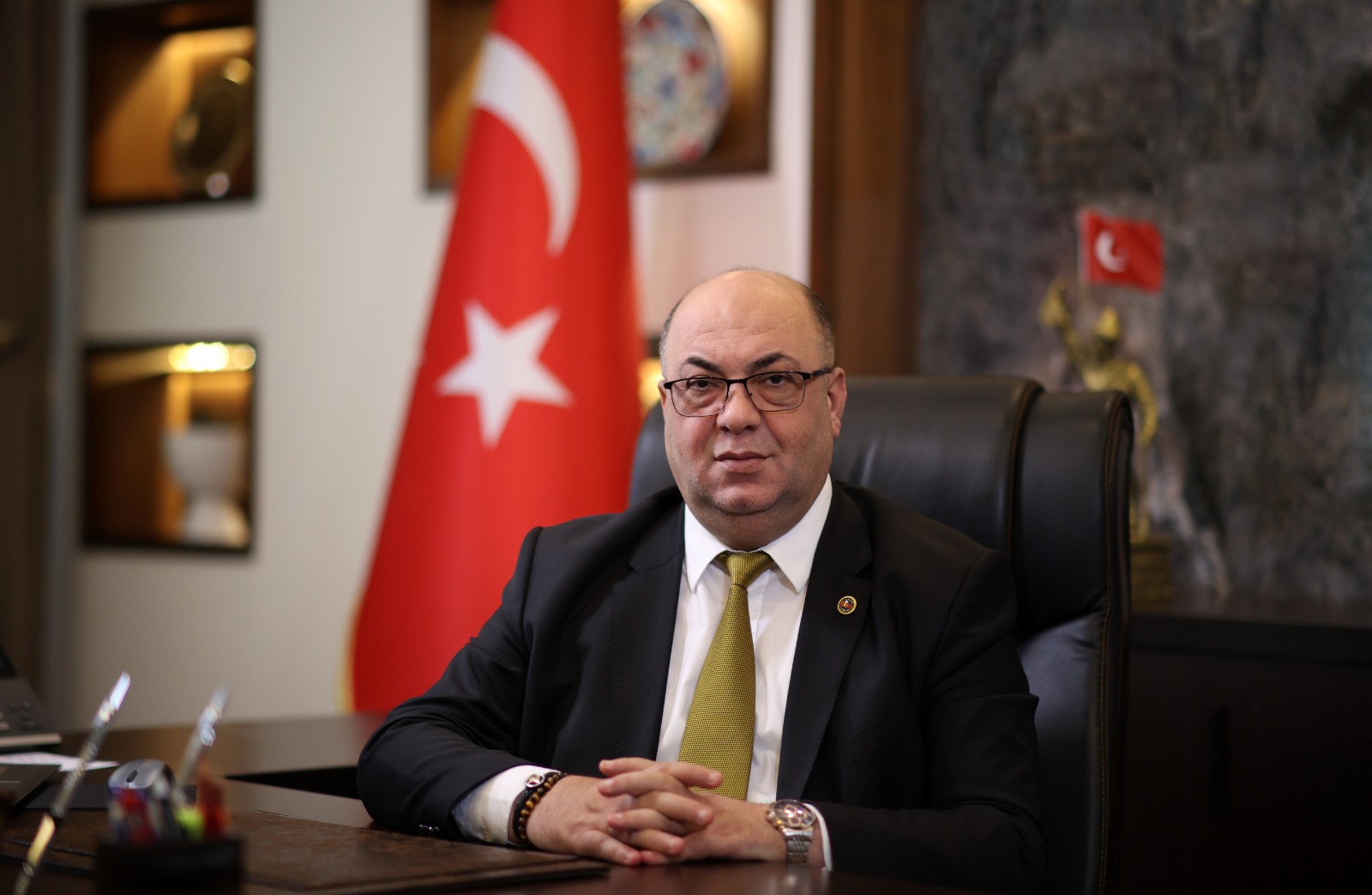 Kahramanmaraş Dulkadiroğlu Belediye Başkanı Mehmet Akpınar, Kadir Gecesi dolayısıyla bir