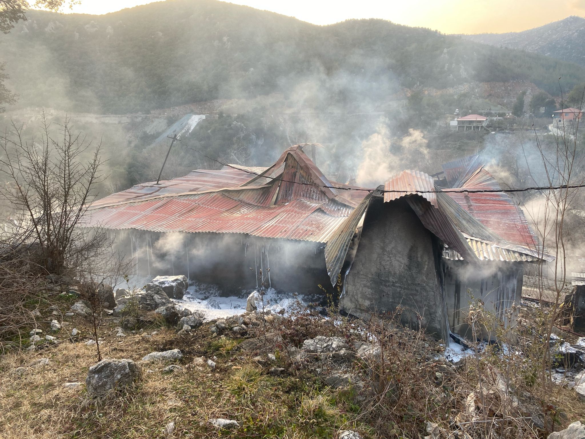 Kahramanmaraş'ın Andırın ilçesine bağlı Efirağızlı Mahallesi'nde, iki katlı bir evde,