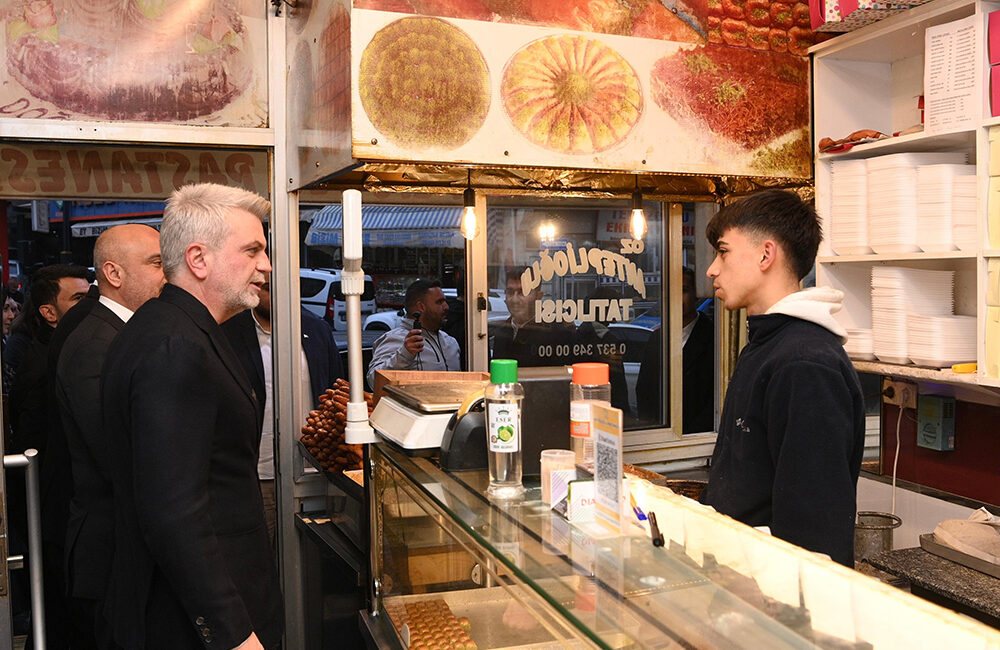 Büyükşehir Belediye Başkanı Fırat Görgel, Andırın’da esnaf ve muhtarlarla bir
