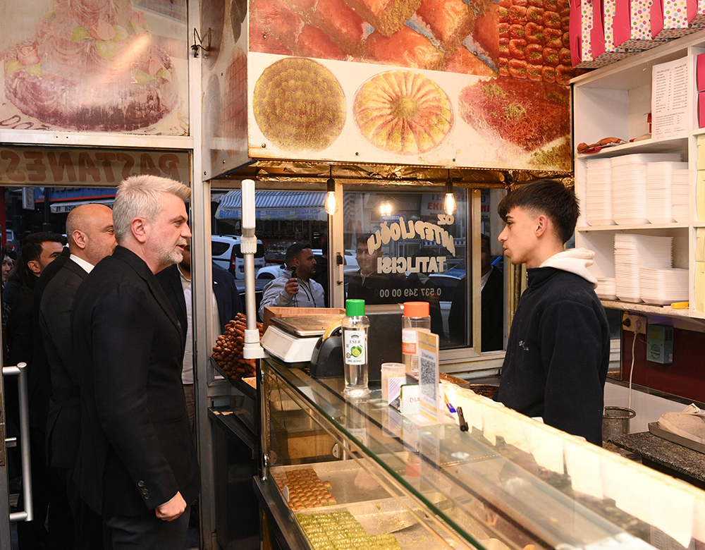 Büyükşehir Belediye Başkanı Fırat Görgel, Andırın’da esnaf ve muhtarlarla bir