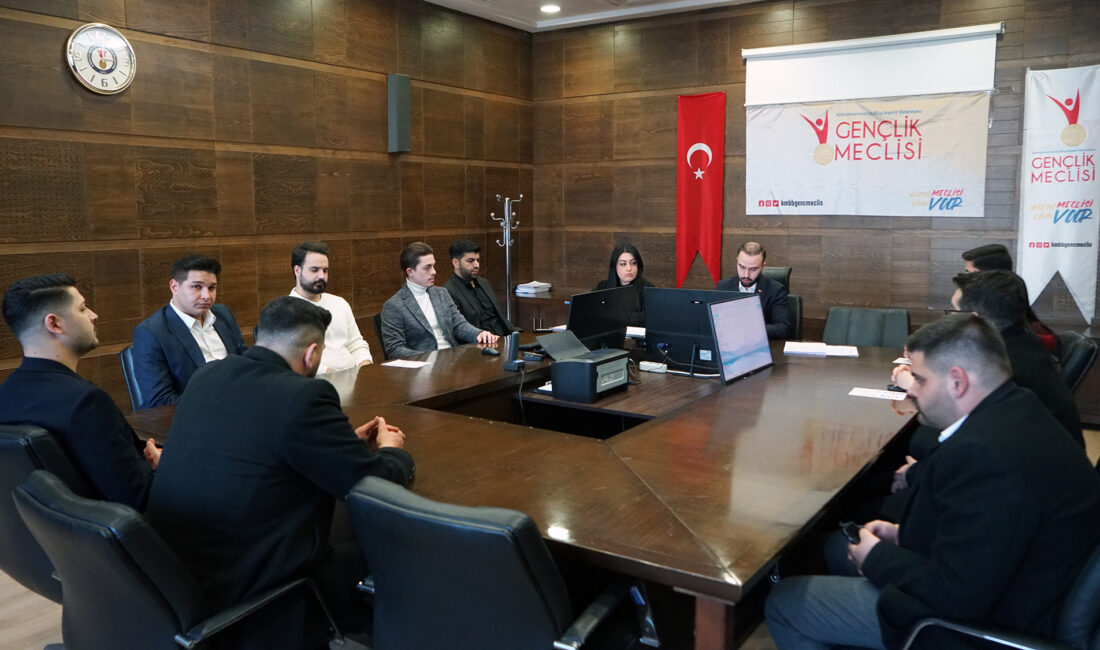Büyükşehir Belediyesi bünyesinde faaliyet gösteren Gençlik Meclisi’ne başvurular devam ederken