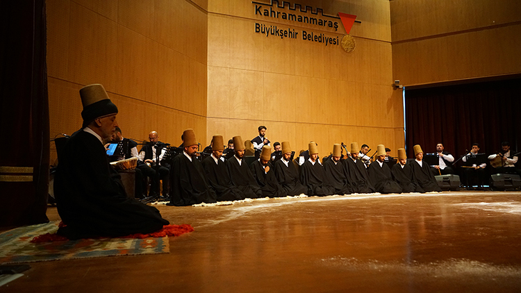 Kahramanmaraş’ta Sema Mukabelesi ve Tasavvuf Musikisi Gönülleri Mest Etti! 1 Ramazan Programi 4