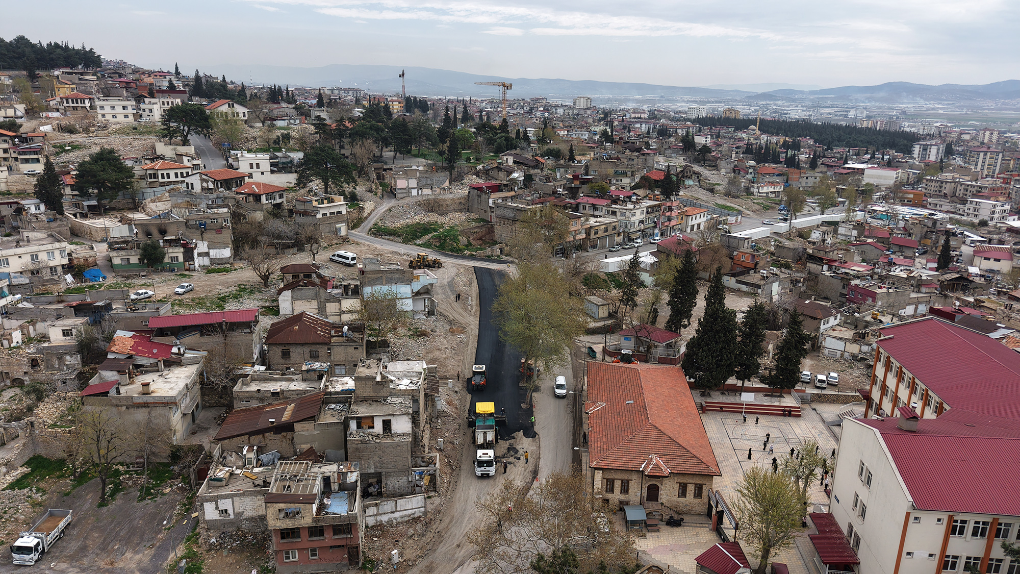 Büyükşehir Belediyesi, şehir içi ulaşımı rahatlatmak ve alternatif güzergâhlar oluşturmak
