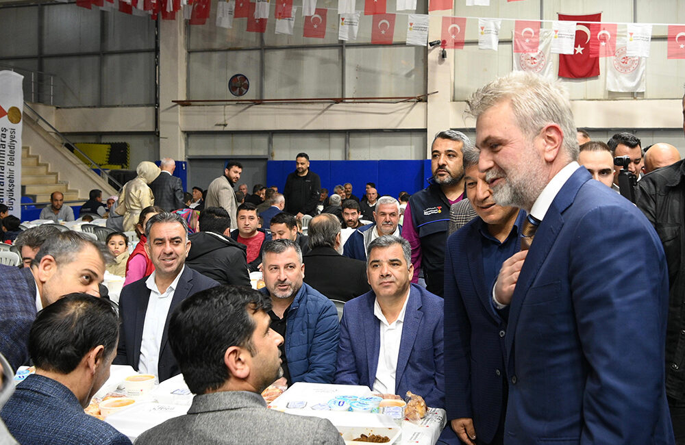 Büyükşehir Belediyesinin düzenlediği “İlçemde İftar Var” programı Türkoğlu’nda vatandaşlarla buluştu.