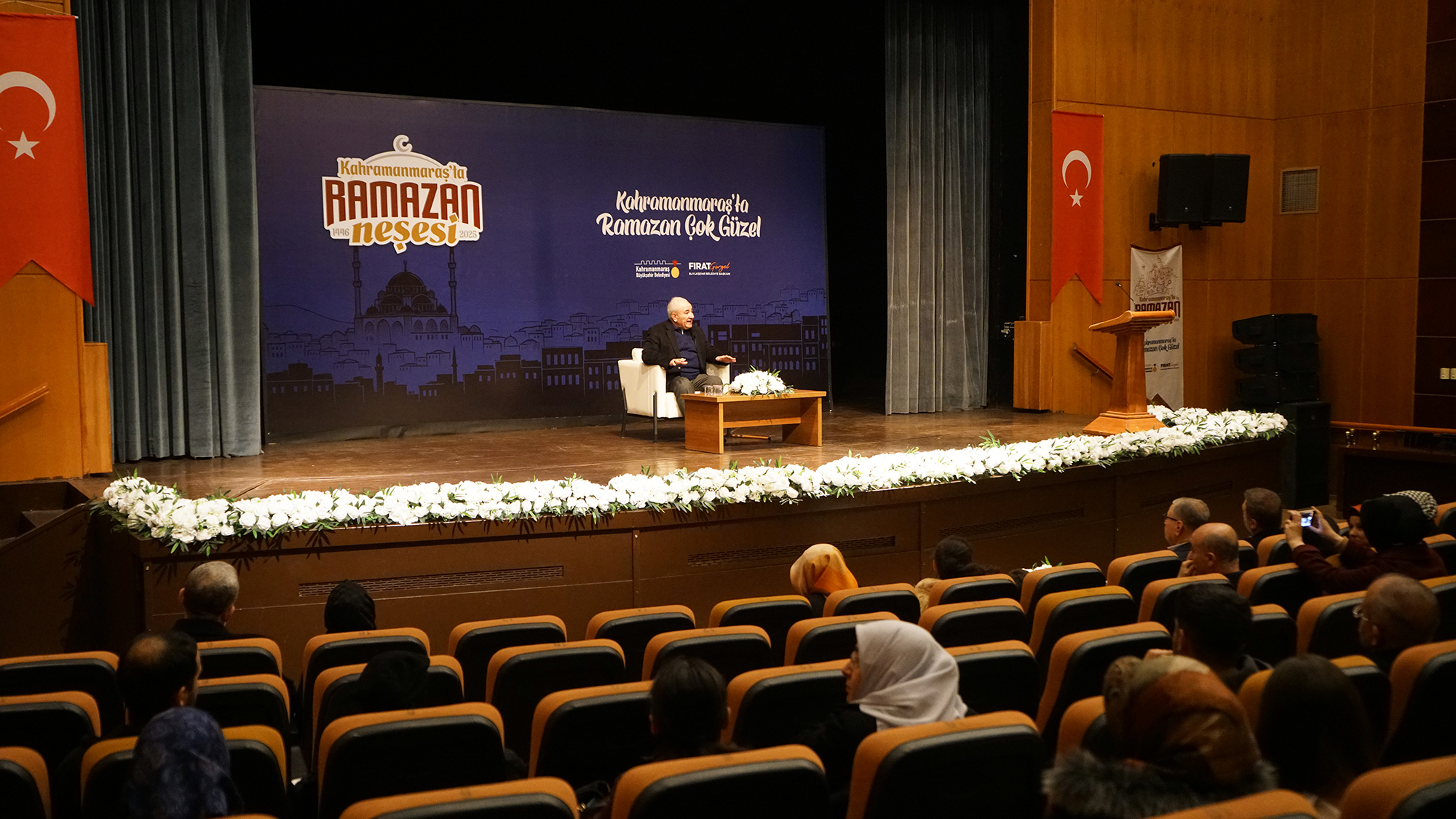 Büyükşehir Belediyesinin Ramazan etkinlikleri, yazar ve fikir adamı Vehbi Vakkasoğlu