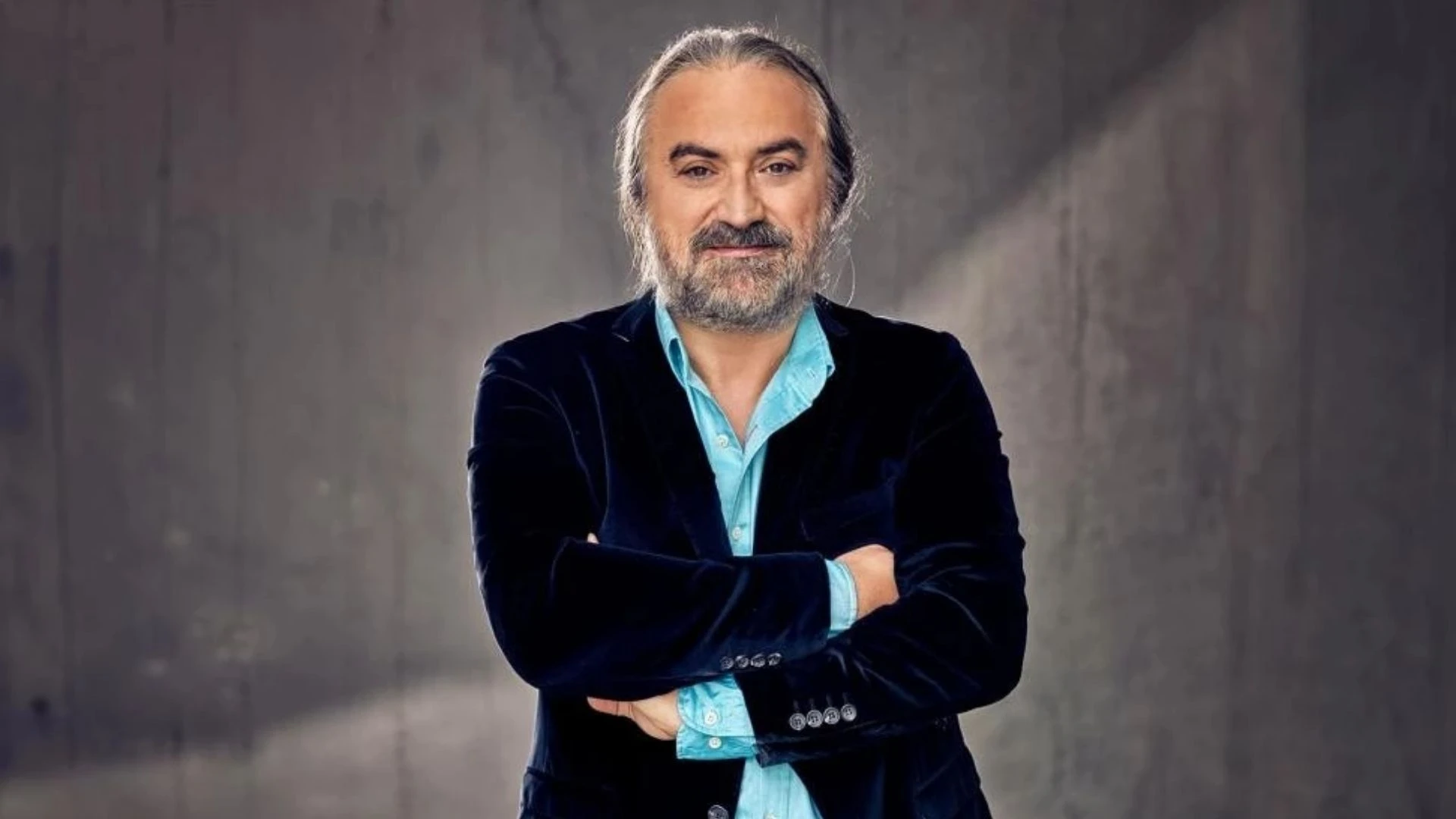 KKTC'de verdiği konser esnasında aniden rahatsızlanarak hastaneye kaldırılan usta sanatçı