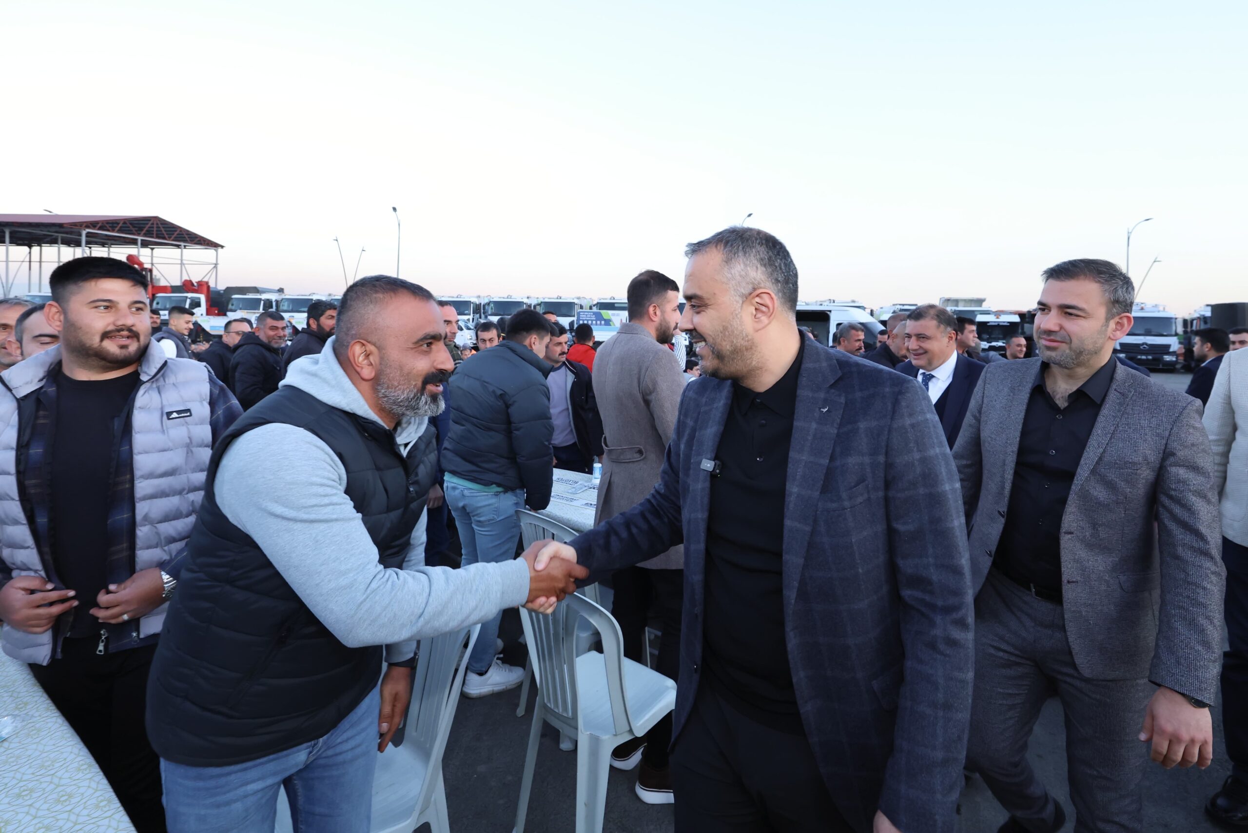 Saha personeli ve aileleriyle iftarda bir araya gelen Onikişubat Belediye