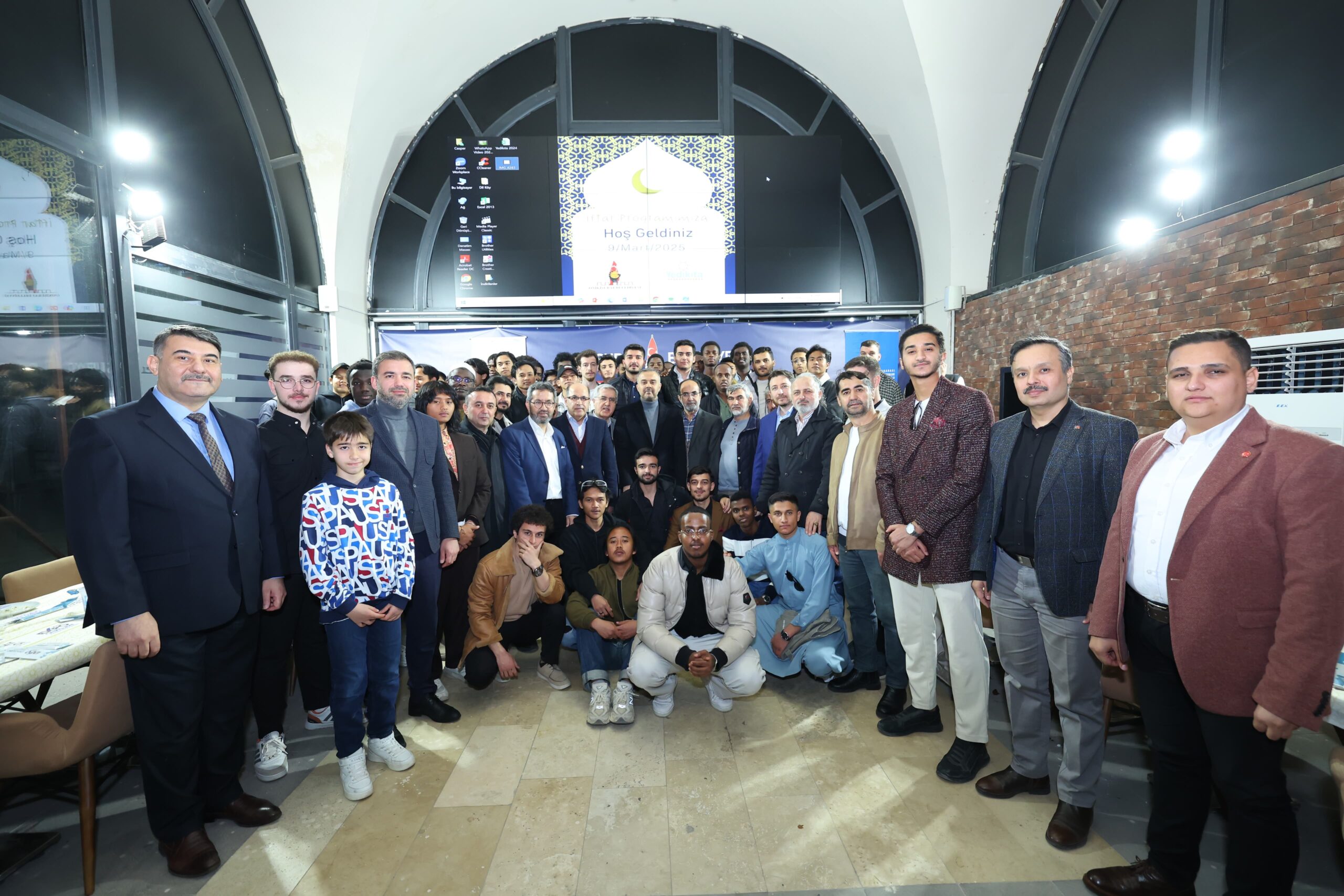 Kurduğu gönül sofralarıyla Ramazan ayının birlik ve beraberlik ruhunu en