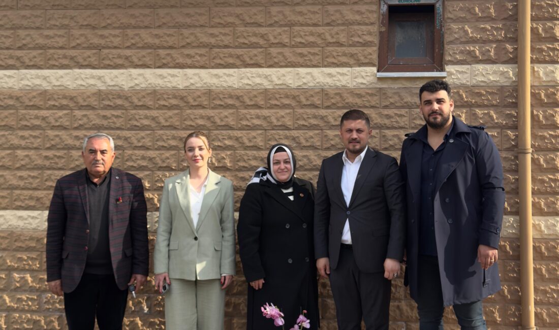 MHP Onikişubat İlçe Başkanı Ömer Emrah Satıcı ve beraberindeki heyet,