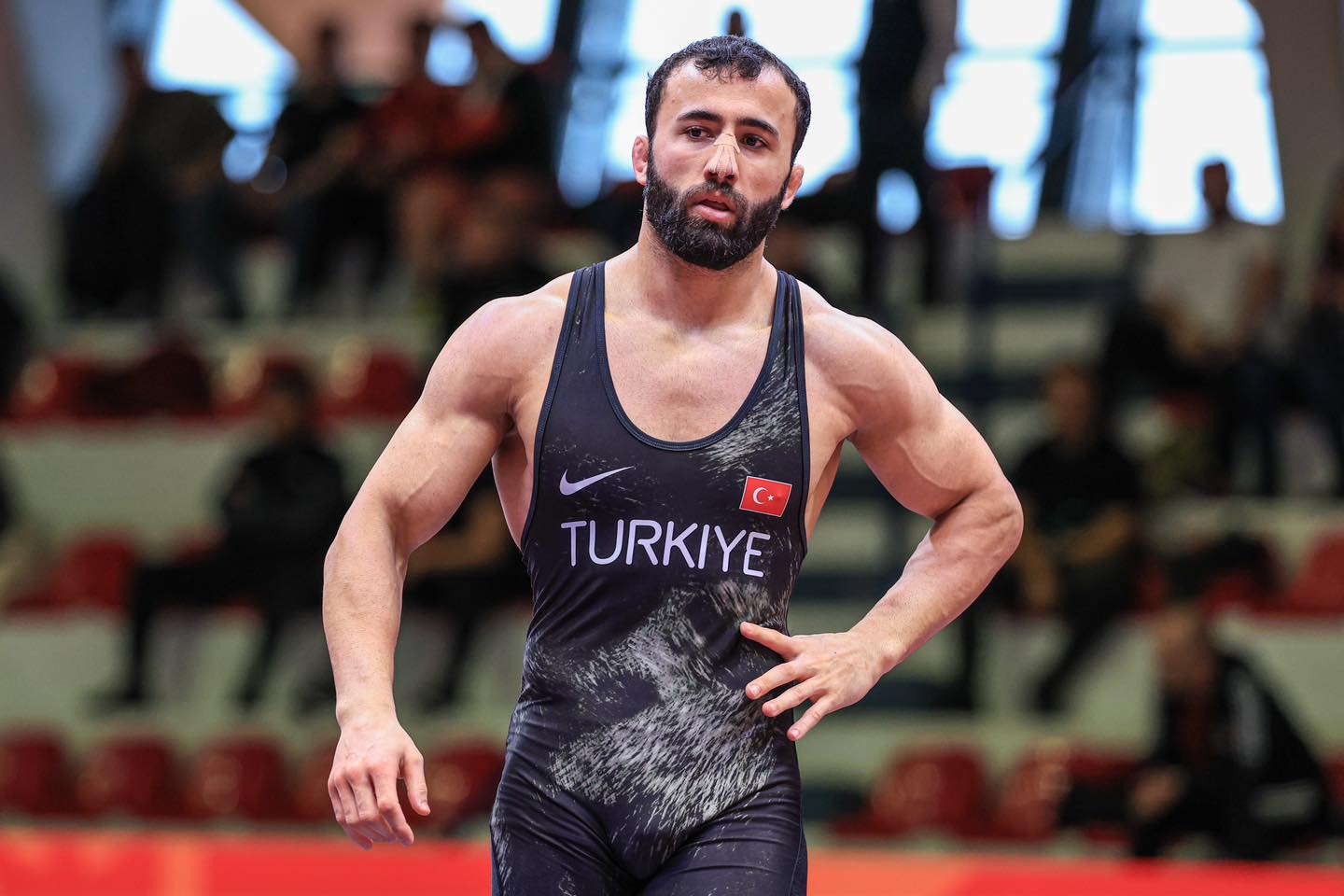 Kahramanmaraşlı milli güreşçi Burhan Akbudak, Arnavutluk’un başkenti Tiran’da düzenlenen Muhamet