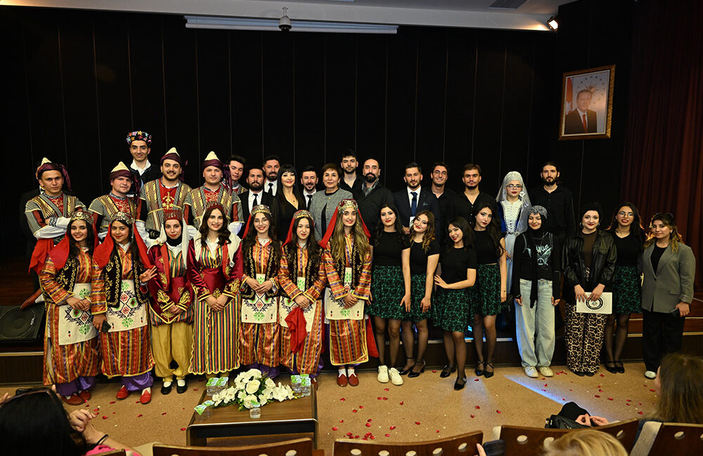 Kahramanmaraş Sütçü İmam Üniversitesinde (KSÜ) ‘Dünya Dans Günü’ düzenlenen etkinlikle