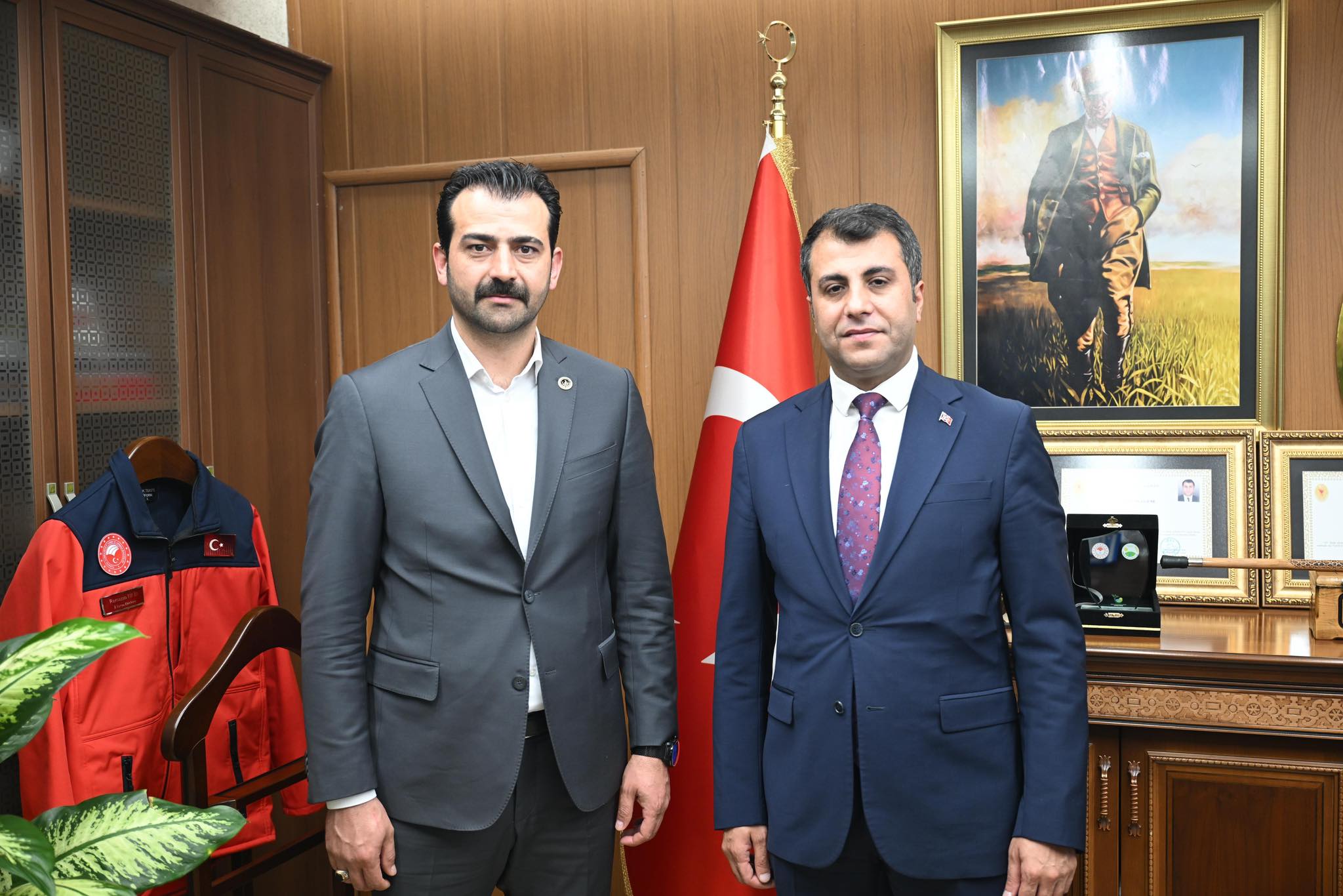 Kahramanmaraş Ülkü Ocakları Başkanı Ali Rıza Gedemenli, beraberindeki heyetle birlikte