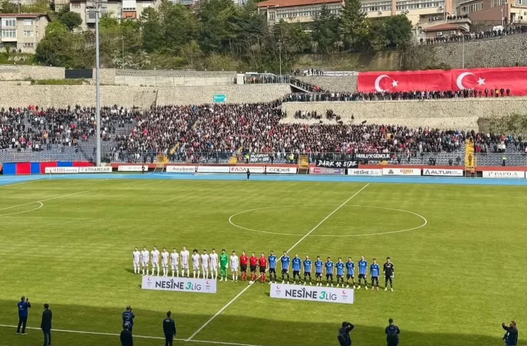 Kahramanmaraş İstiklalspor, Zonguldak deplasmanında oynanan kritik karşılaşmada uzatma dakikalarında bulduğu