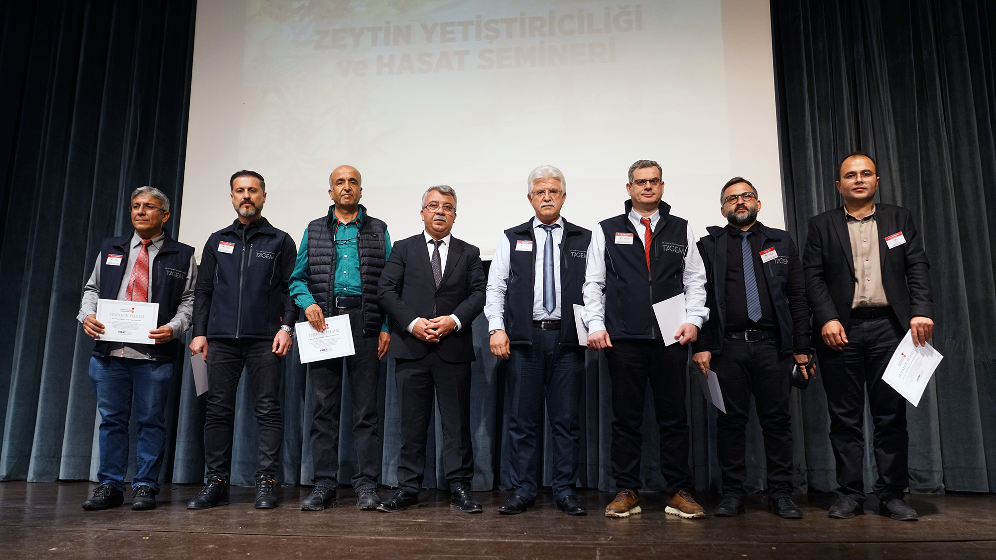 Büyükşehir Belediyesi ve paydaş kurumlar iş birliğiyle düzenlenen “Zeytin Yetiştiriciliği