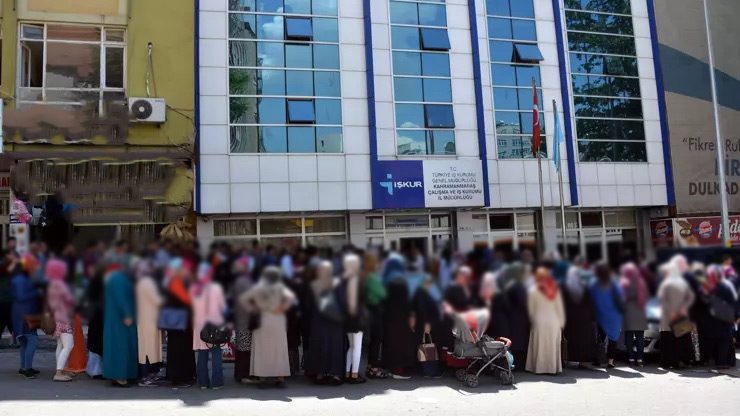 6 Şubat 2023'te yaşanan yıkıcı depremin ardından istihdam piyasasında yaşanan