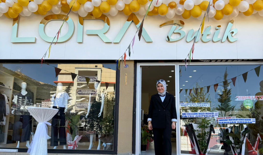 Kahramanmaraş’ta moda tutkunlarının yeni adresi haline gelen LORA BUTİK, stil
