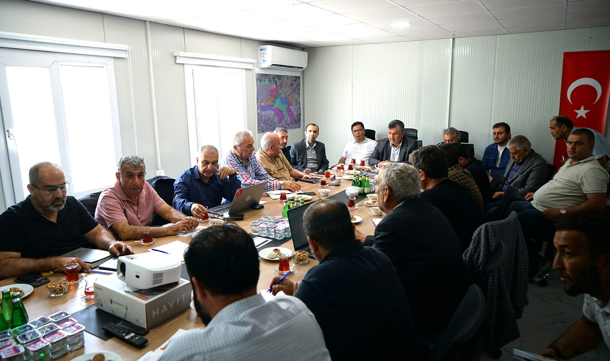 KASKİ Genel Müdürü Necati Çalık, şehir genelinde altyapı çalışmalarını sürdüren