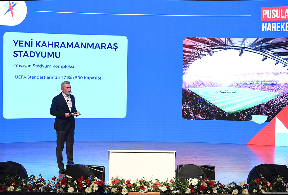 Mehmet Akif Ersoy Kültür Merkezi’nde düzenlenen programda Büyükşehir Belediye Başkanı