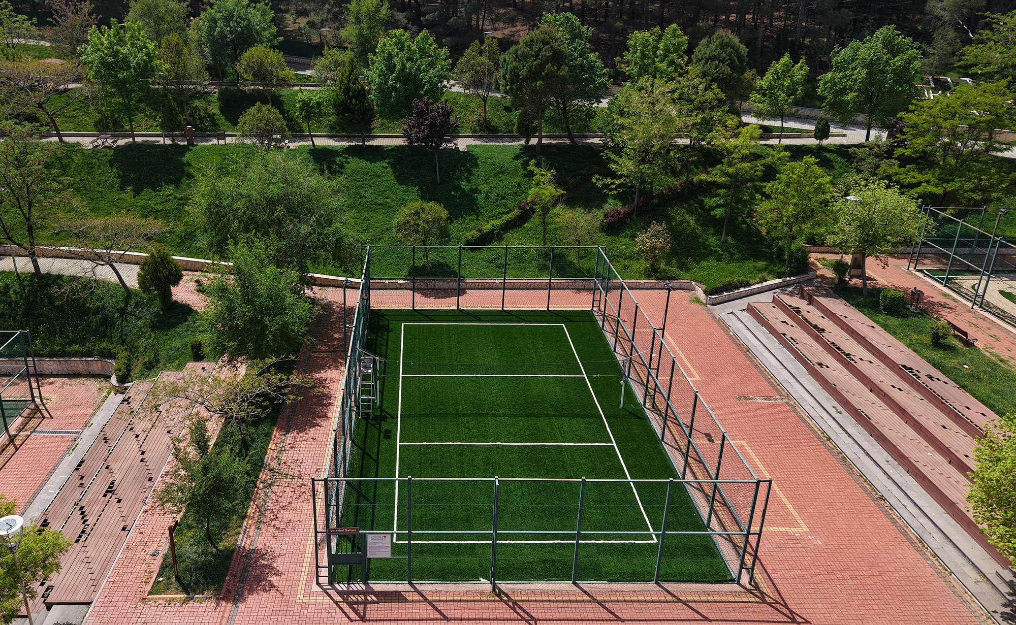 Büyükşehir Belediyesi, yaz ayları öncesi park ve mesire alanlarında bakım