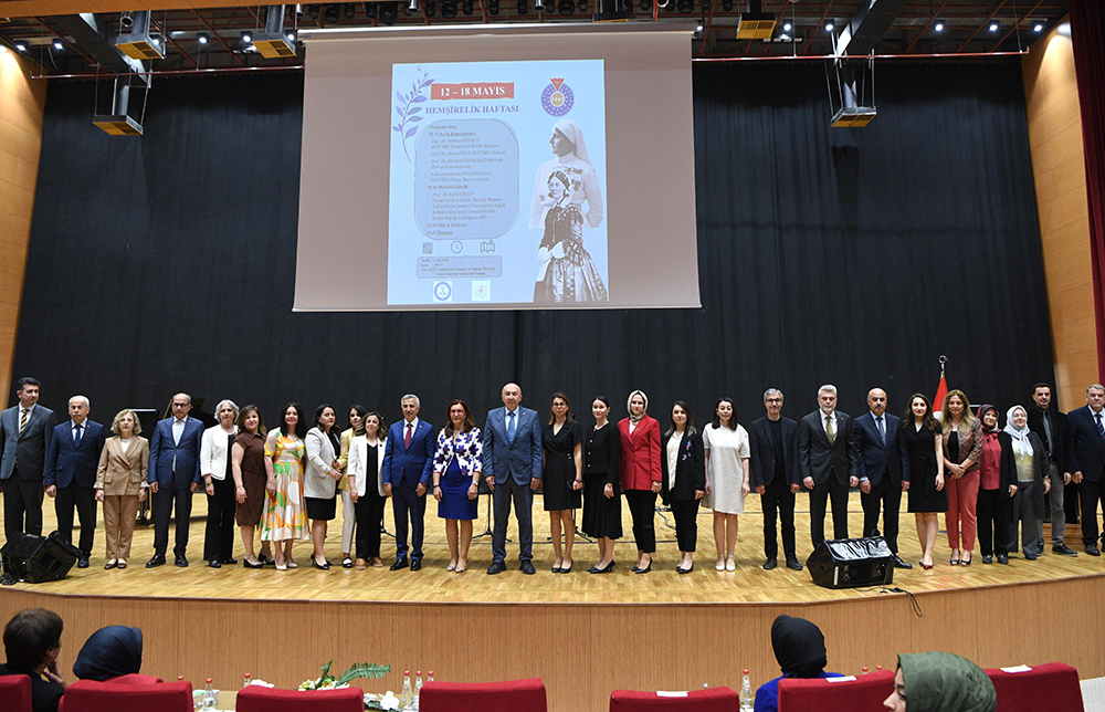 KSÜ tarafından Hemşirelik Haftası kapsamında düzenlenen programa katılan Başkan Görgel,