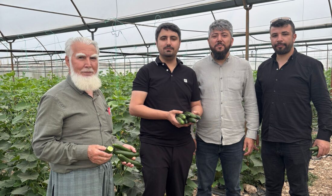 Saadet Partisi İl Başkanı Av. Ahmet Zor ve yönetim kurulu