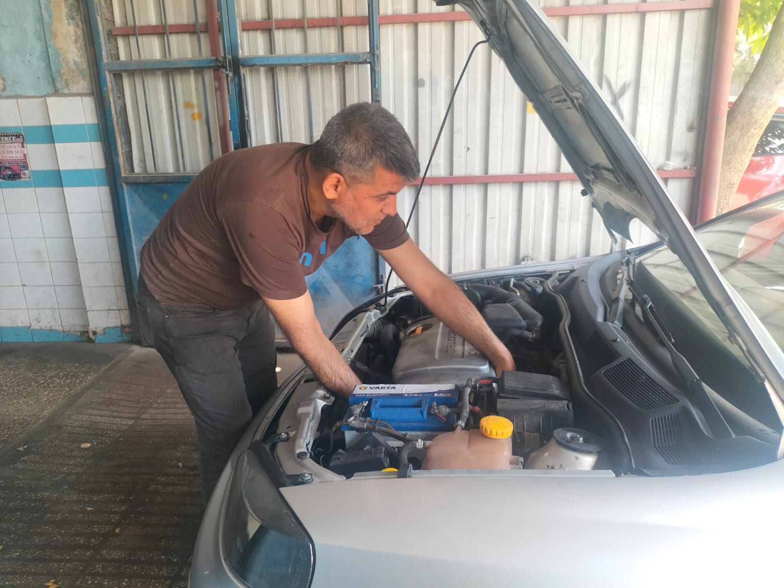 Kurban Bayramı tatilinde yüzlerce vatandaş memleketlerine ya da tatil bölgelerine