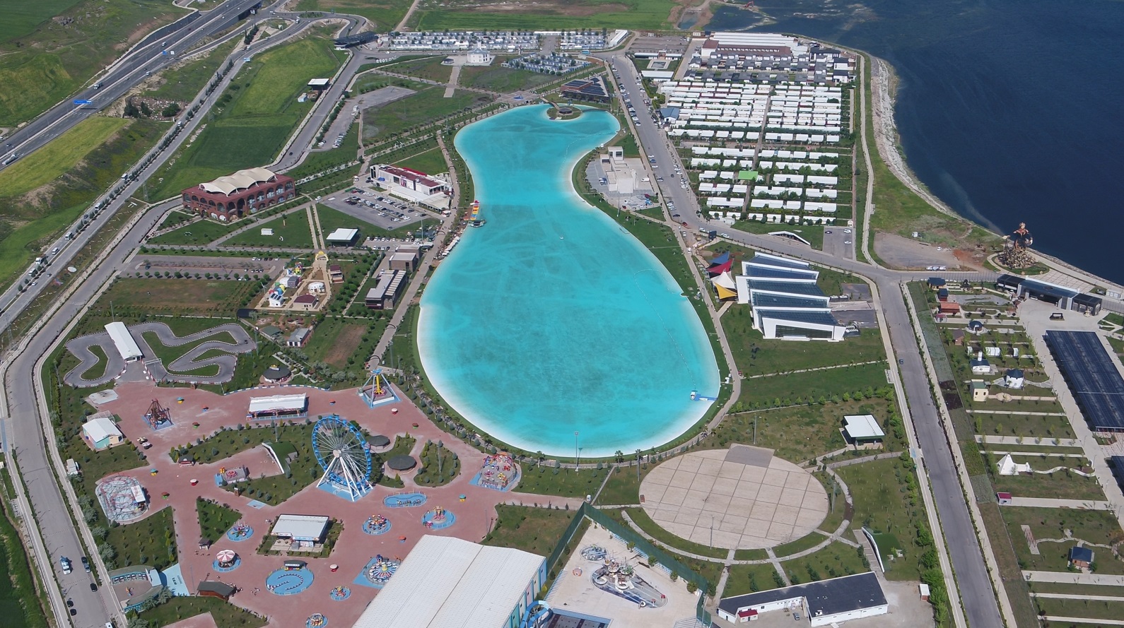 Teknolojiye ve dijitalleşmeye verdiğimiz önemi projelerine yansıtan Hanifi Toptaş başkanlığındaki