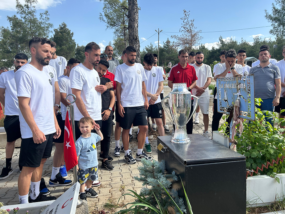 Kahramanmaraş İstiklalspor, Nesine 3. Lig Play-Off finalinde Ayvalıkgücü Belediyespor'u mağlup