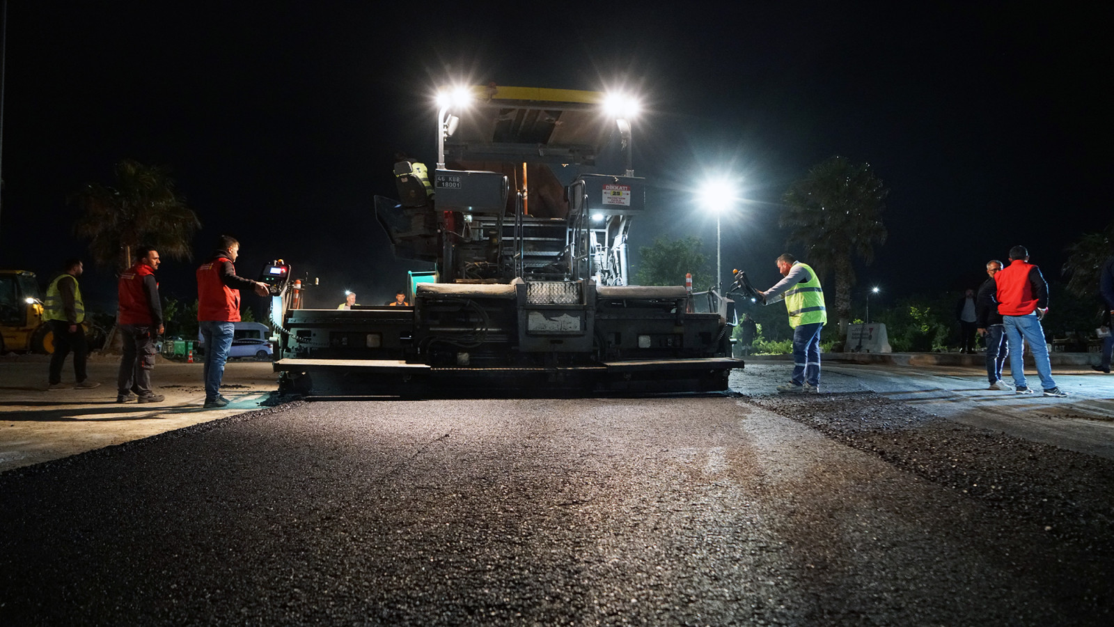 Büyükşehir Belediye Başkanı Fırat Görgel, “Şehir merkezimizde asfalt sezonumuzu başlattık.