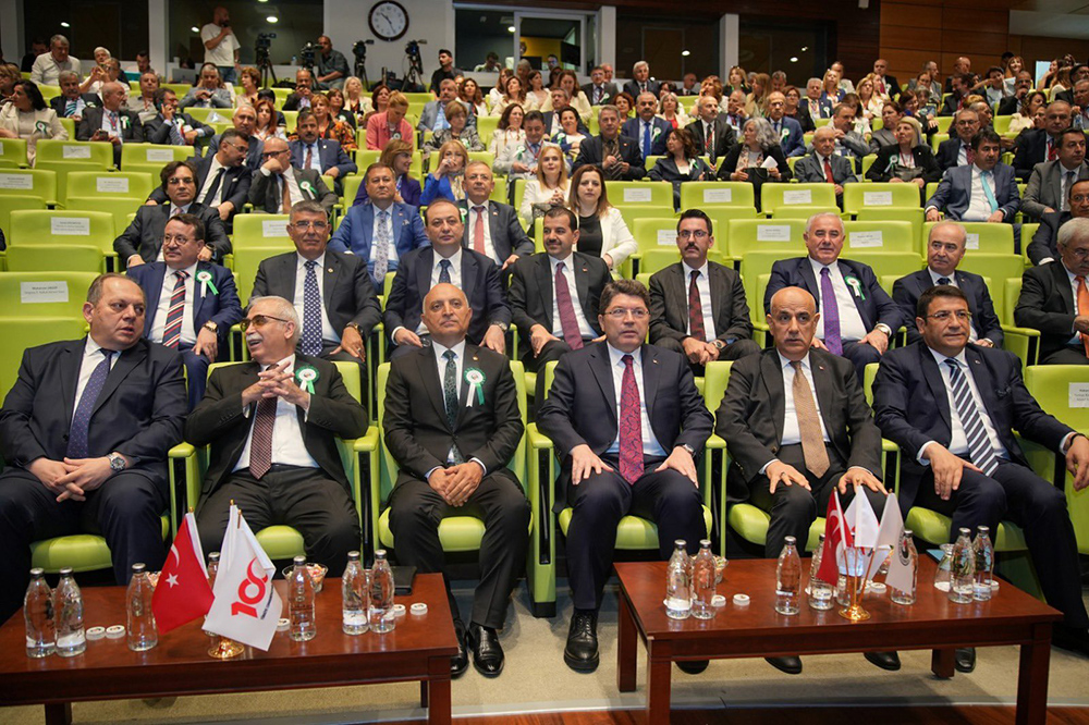 Büyükşehir Belediye Başkanı Fırat Görgel, Türkiye Noterler Birliği Başkanlığına seçilen