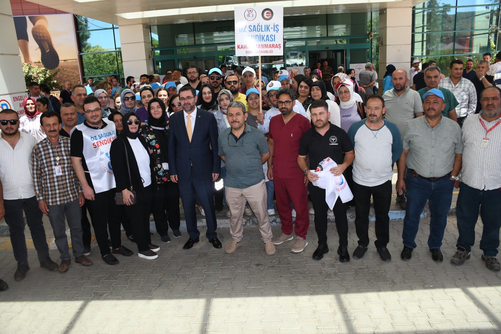 HAK-İŞ Konfederasyonu’na bağlı Öz Sağlık-İş Sendikası üyeleri, Kahramanmaraş Necip Fazıl