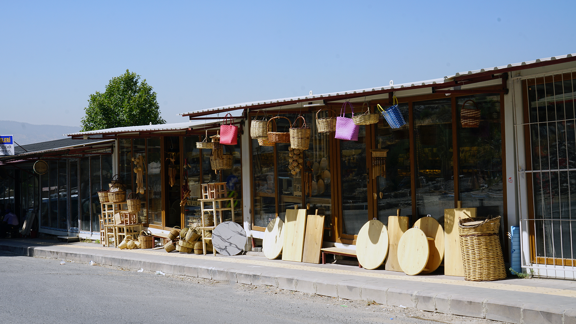 6 Şubat depremlerinde hasar gören Demirciler Çarşısı’nda gerçekleştirilecek restorasyon süresince