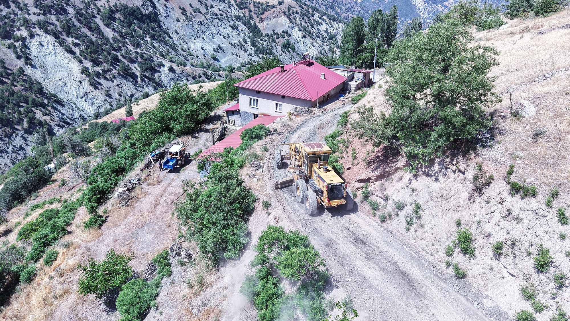 Büyükşehir Belediyesi, Ekinözü’nün Alişar Mahallesi’ne bağlı Erikli, Hocaahmetler, Kasımlar, Kamilikoz